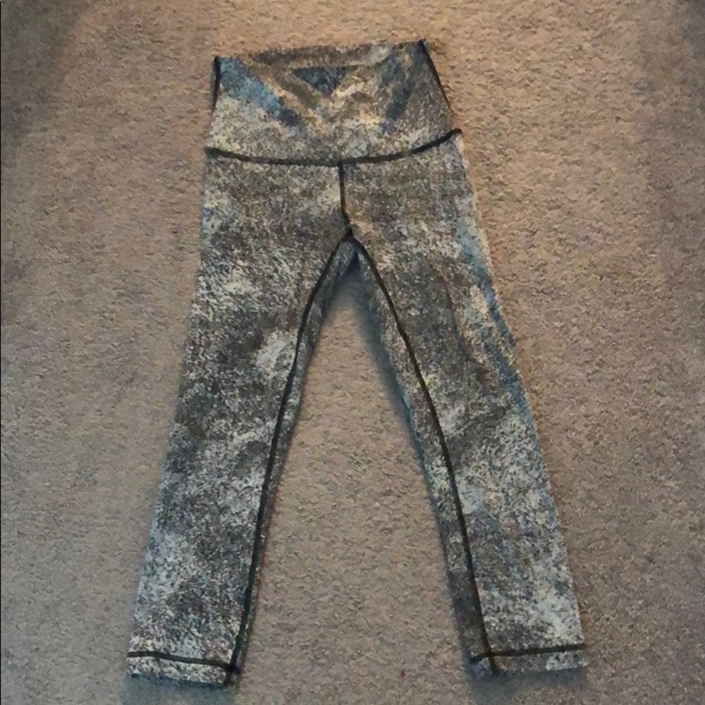 Lululemon Wunderunder Leggings Size 6